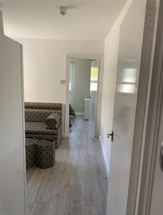 Beautiful Hoe Street First Floor One Bedroom Apartment B Walthamstow Londres Exterior foto
